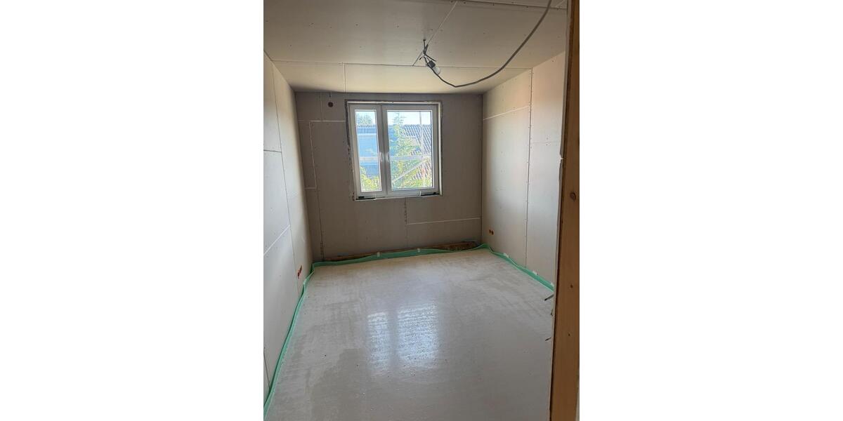 Dachgeschoßwohnung Braunschweig Wabe-Schunter-Beberbach - 4 Zimmer, 1.150&euro; | Angebot:22239847