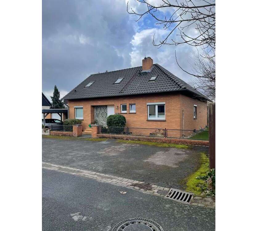 Haus zum Kaufen in Peine 369.000 € 145 m²