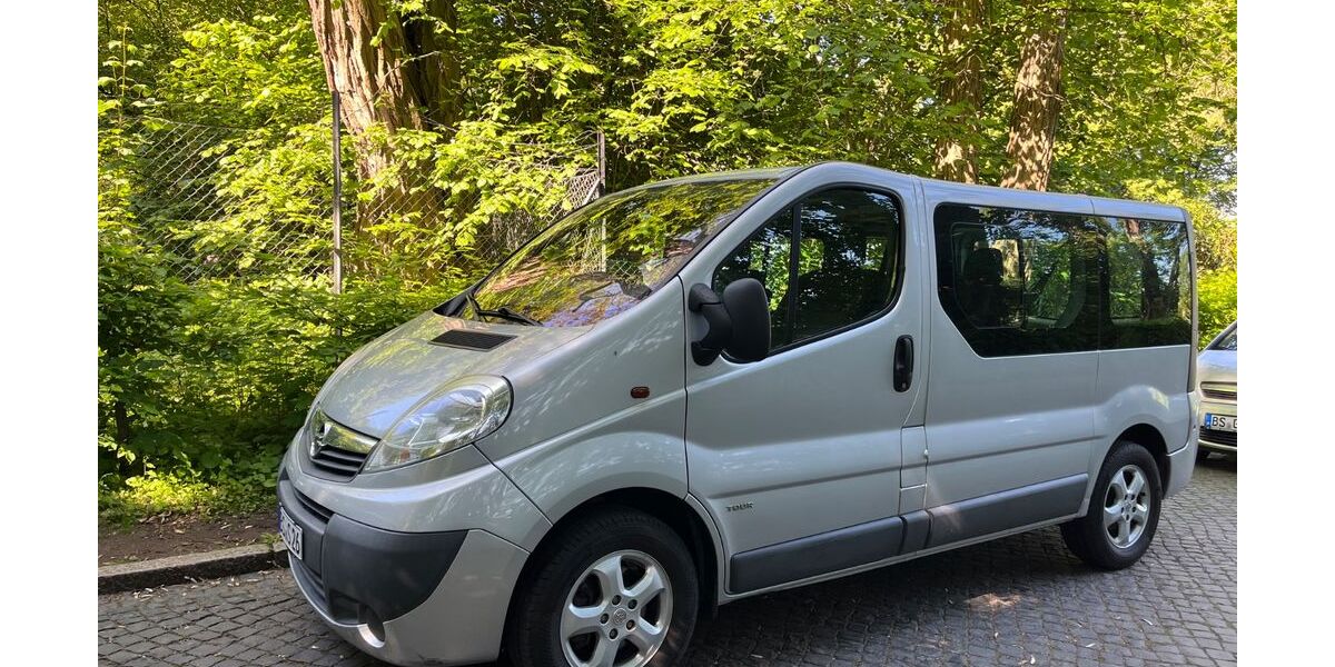 Opel Vivaro 134.000 km 12.499 &euro; Braunschweig 38102