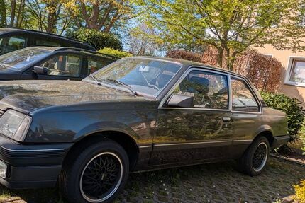 Opel Ascona 77.000 km 4.950 &euro; Tappenbeck 38479