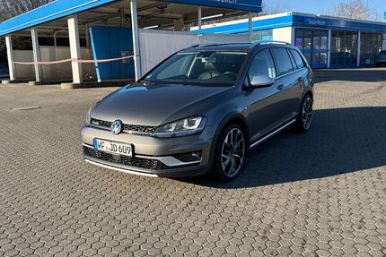 VW Golf 105.490 km 19.200 &euro; Denkte 38321