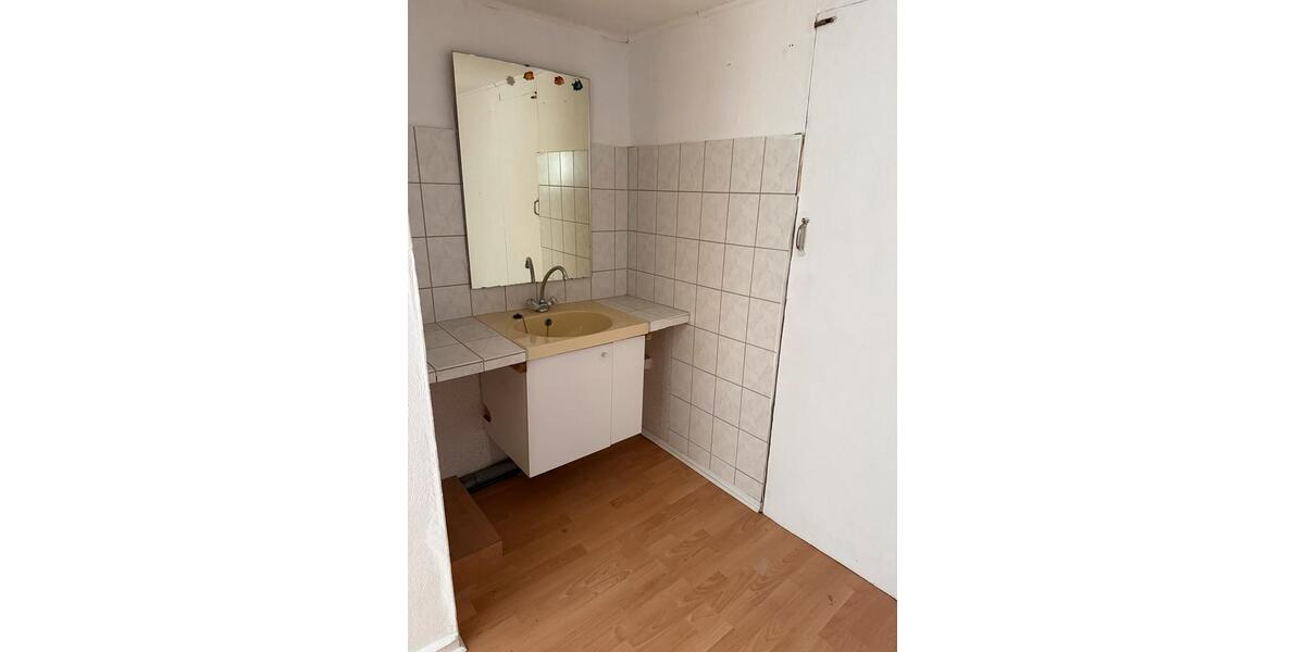 Etagenwohnung Liebenburg - 5 Zimmer, 160 m&sup2;, 1.250&euro; | Angebot:26211503