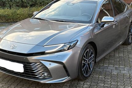 Toyota Camry 23.600 km 34.900 &euro; Peine 31224