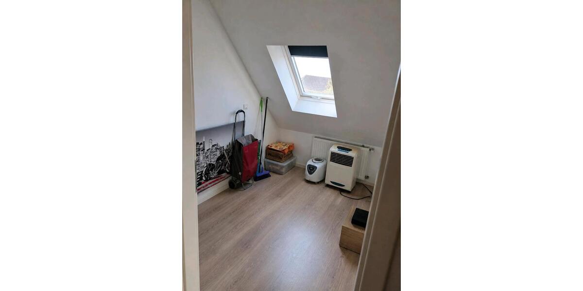 Dachgeschoßwohnung Wolfsburg Almke - 3 Zimmer, 60 m&sup2;, 670&euro; | Angebot:26446985