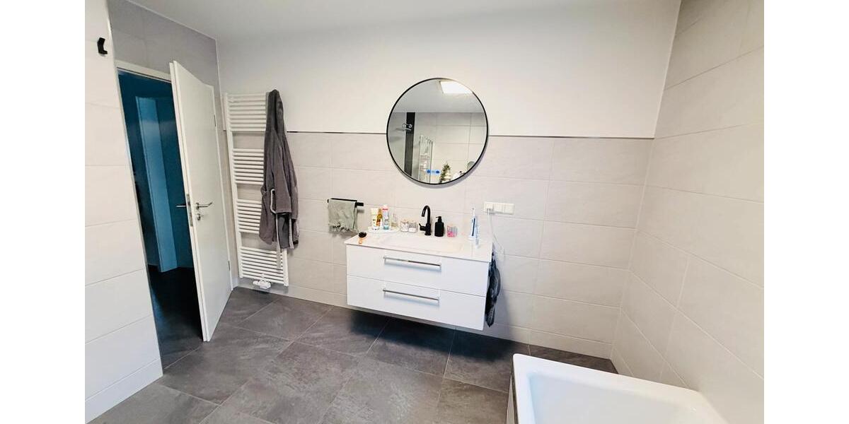 Etagenwohnung Salzgitter Ortschaft Nord - 3 Zimmer, 98 m&sup2;, 1.300&euro; | Angebot:24730013