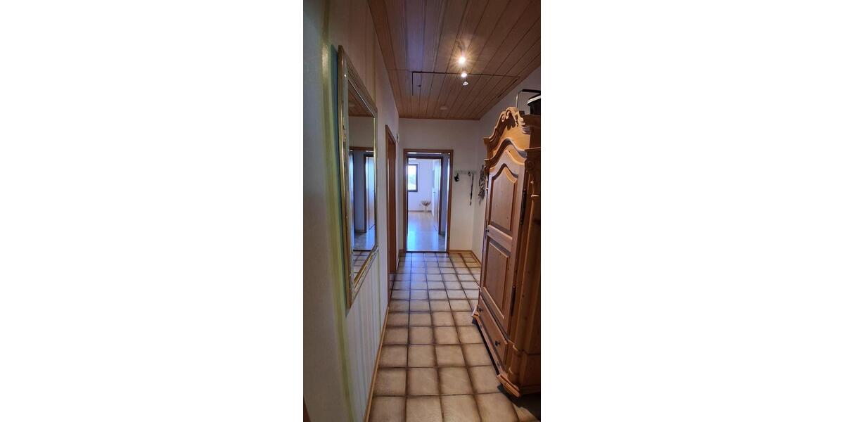 Dachgeschoßwohnung Wolfsburg Ehmen - 4 Zimmer, 90 m&sup2;, 810&euro; | Angebot:26480923