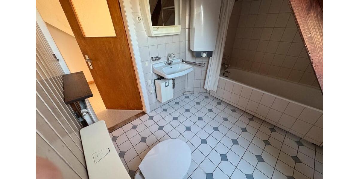 Dachgeschoßwohnung Wolfsburg Ehmen - 2 Zimmer, 40 m&sup2;, 520&euro; | Angebot:26552098