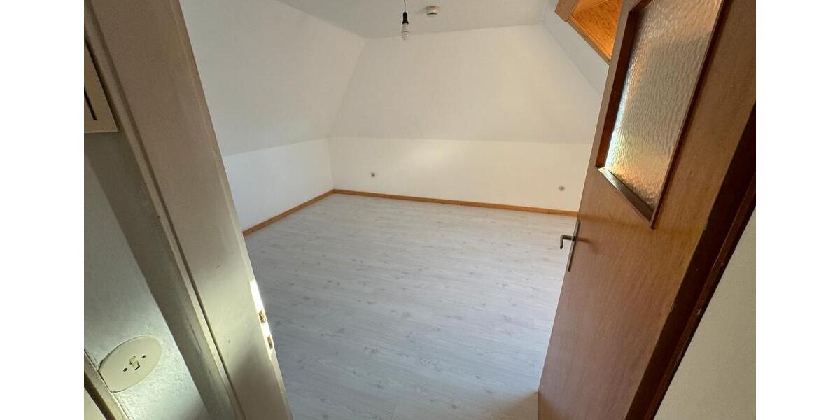 Dachgeschoßwohnung Wolfsburg Ehmen - 2 Zimmer, 40 m&sup2;, 520&euro; | Angebot:26552098