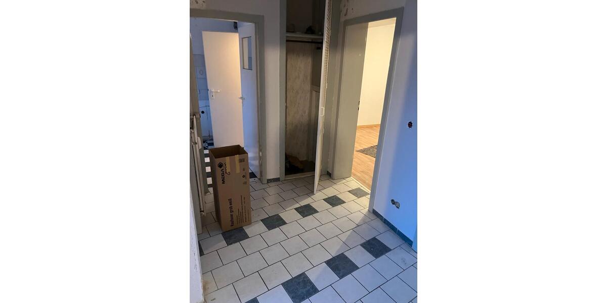 Etagenwohnung Braunschweig Broitzem - 3 Zimmer, 65 m&sup2;, 590&euro; | Angebot:24870889