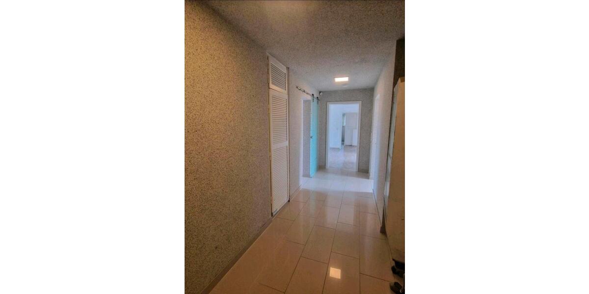 Etagenwohnung Salzgitter - 4 Zimmer, 94 m&sup2;, 900&euro; | Angebot:24786636