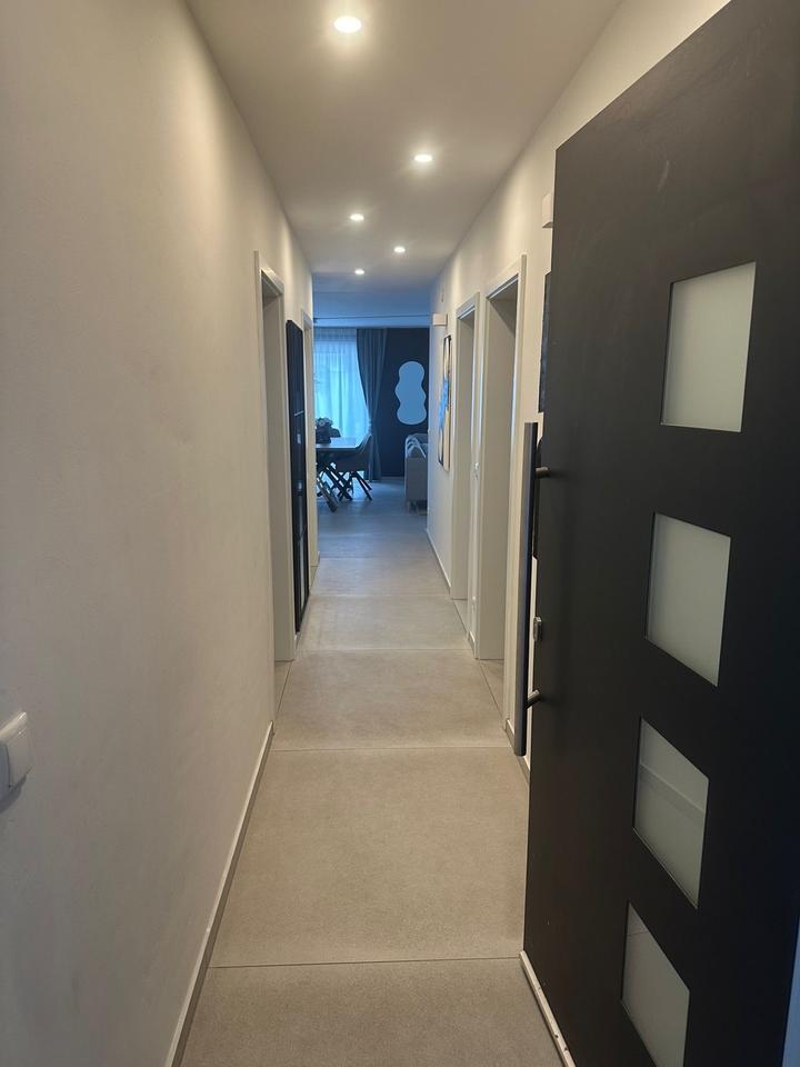 Moderne Erdgeschoss Wohnung mit 4 Zimmer und Garten