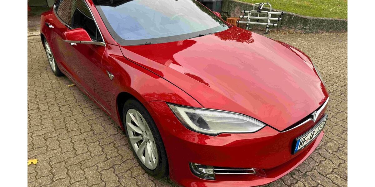 Tesla Model S 154.000 km 22.490 &euro; Baddeckenstedt 38271