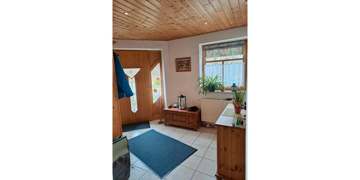 Etagenwohnung Gifhorn - 3.5 Zimmer, 125 m&sup2;, 1.100&euro; | Angebot:25988529