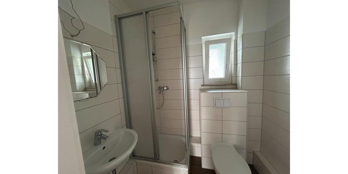 Lage zentral- für Sie genial! 2 zimmer