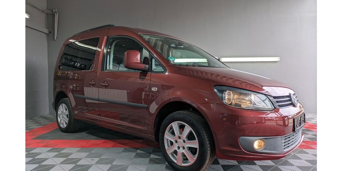VW Caddy 156.286 km 8.999 &euro; Braunschweig 38112