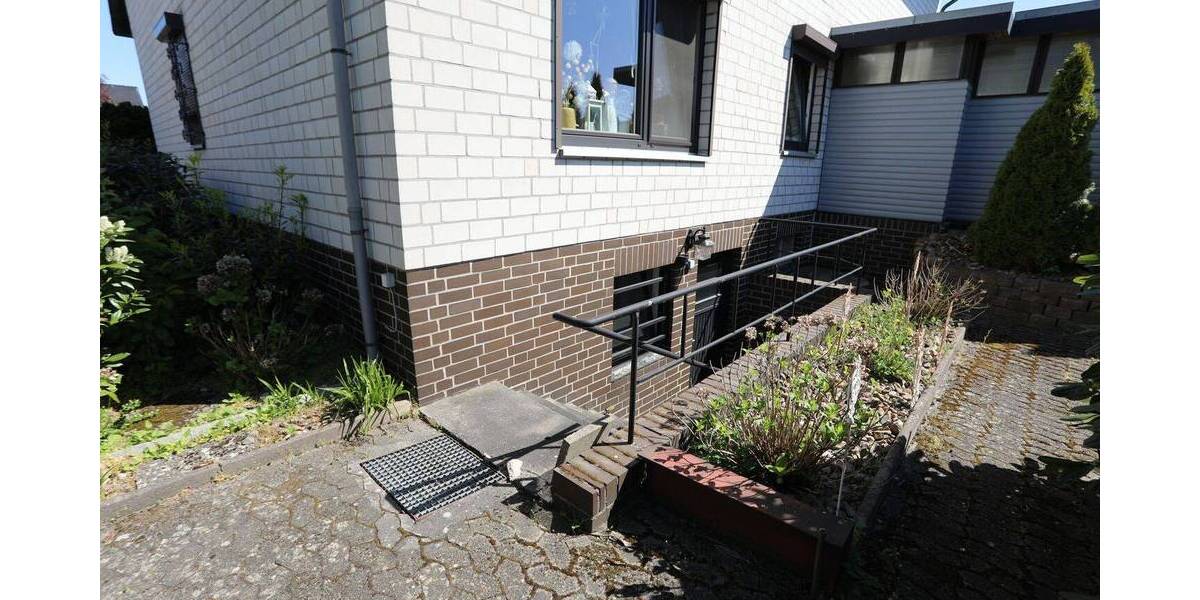 Mehrfamilienhaus, Wohnhaus Gifhorn - 8 Zimmer, 209 m&sup2;, 365.000&euro; | Angebot:26499070