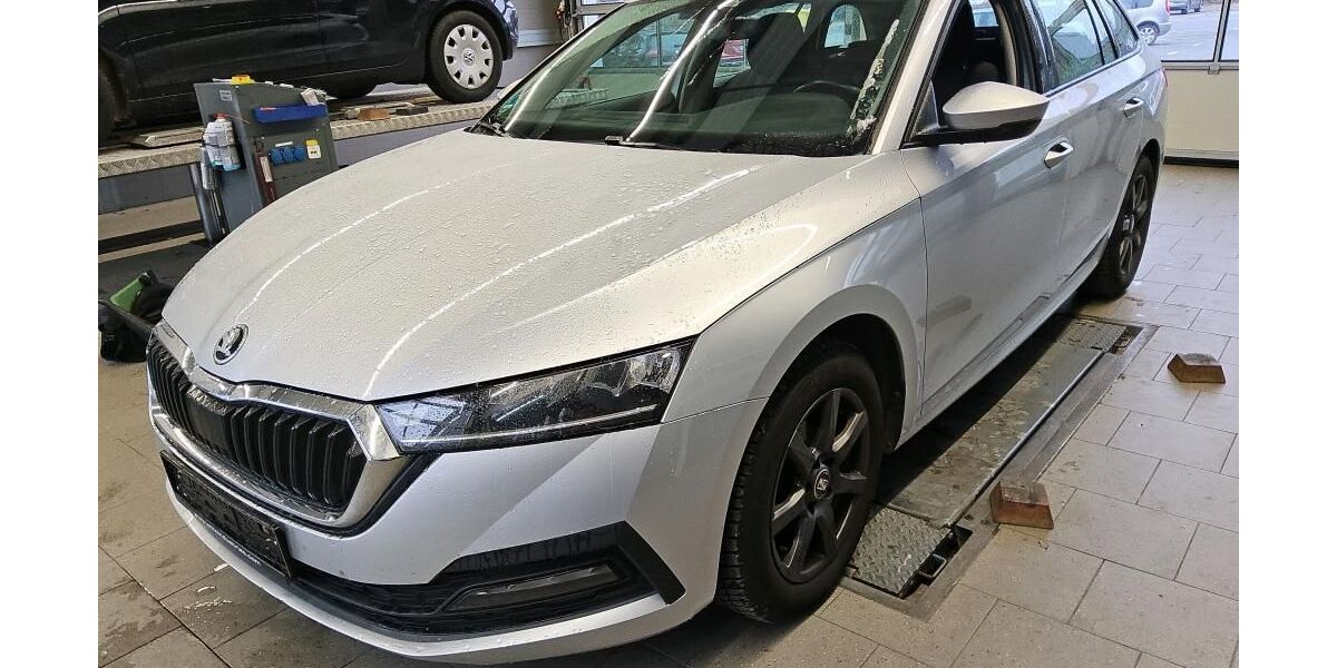 Skoda Octavia 241.006 km 11.990 &euro; Braunschweig 38122