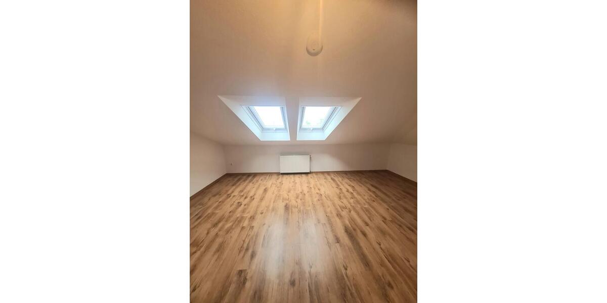 Maisonettenwohnung Wolfsburg Almke - 5 Zimmer, 127 m&sup2;, 1.440&euro; | Angebot:25981007