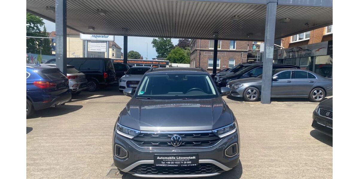 VW T-Roc 21.000 km 23.900 &euro; Braunschweig 38114