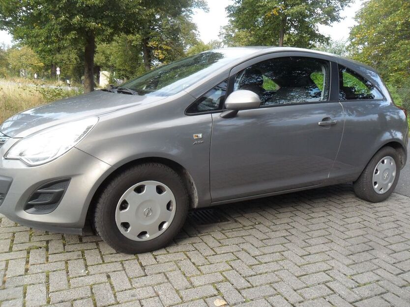 Opel Corsa 156.000 km 2.999 € Uetze OT Dollbergen 31311