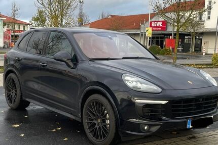 Porsche Cayenne 138.000 km 43.750 € Cremlingen 38162
