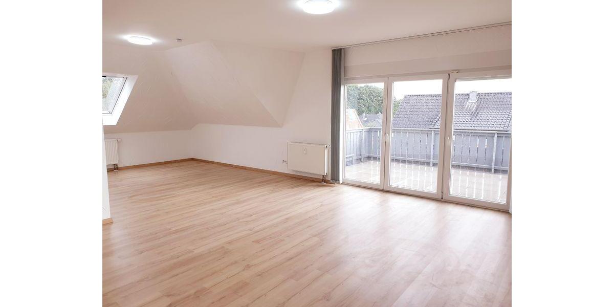Dachgeschoßwohnung Wolfsburg Alt-Wolfsburg - 4 Zimmer, 103 m&sup2;, 980&euro; | Angebot:26136399