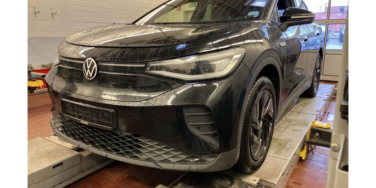 VW ID.4 163.587 km 18.990 &euro; Braunschweig 38122