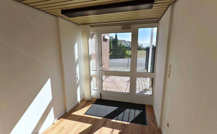 Gewerbeobjekt Edemissen Wipshausen - 6 Zimmer, 150 m&sup2;, 1.125&euro; | Angebot:25735321