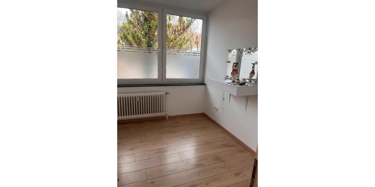 Etagenwohnung Lengede - 1 Zimmer, 13 m&sup2;, 350&euro; | Angebot:24354011