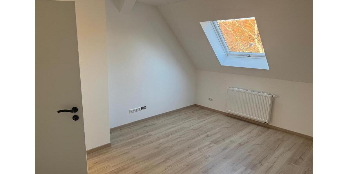 Dachgeschoßwohnung Cremlingen - 3 Zimmer, 65 m&sup2;, 139.000&euro; | Angebot:26606905
