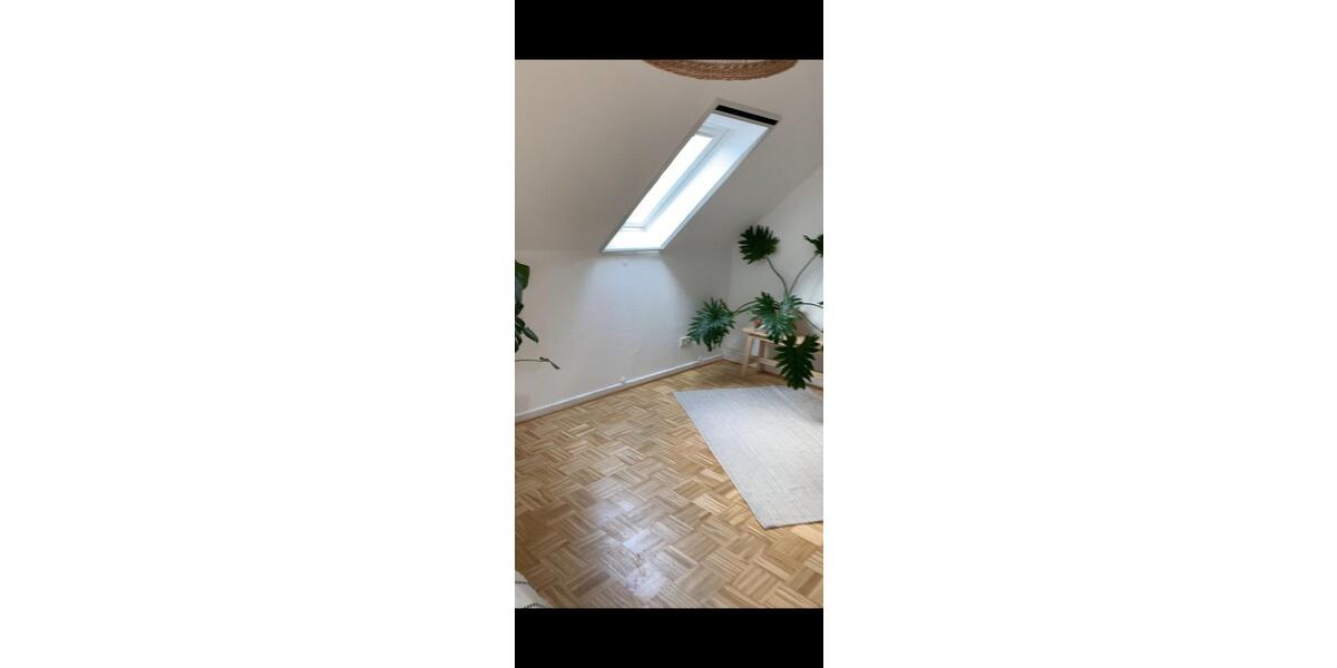 ANFRAGESTOPP! 2-Zimmer-DG Wohnung zum 01.01.2026 2 zimmer