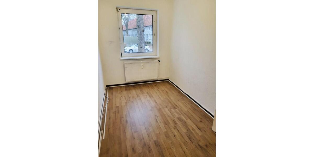 Erdgeschoßwohnung Salzgitter Ortschaft Südost - 3 Zimmer, 52 m&sup2;, 69.000&euro; | Angebot:24639594