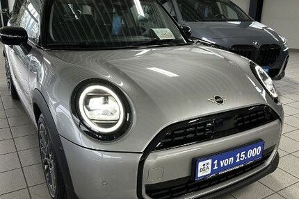 Mini Cooper C 13.350 km 25.130 &euro; Salzgitter 38228