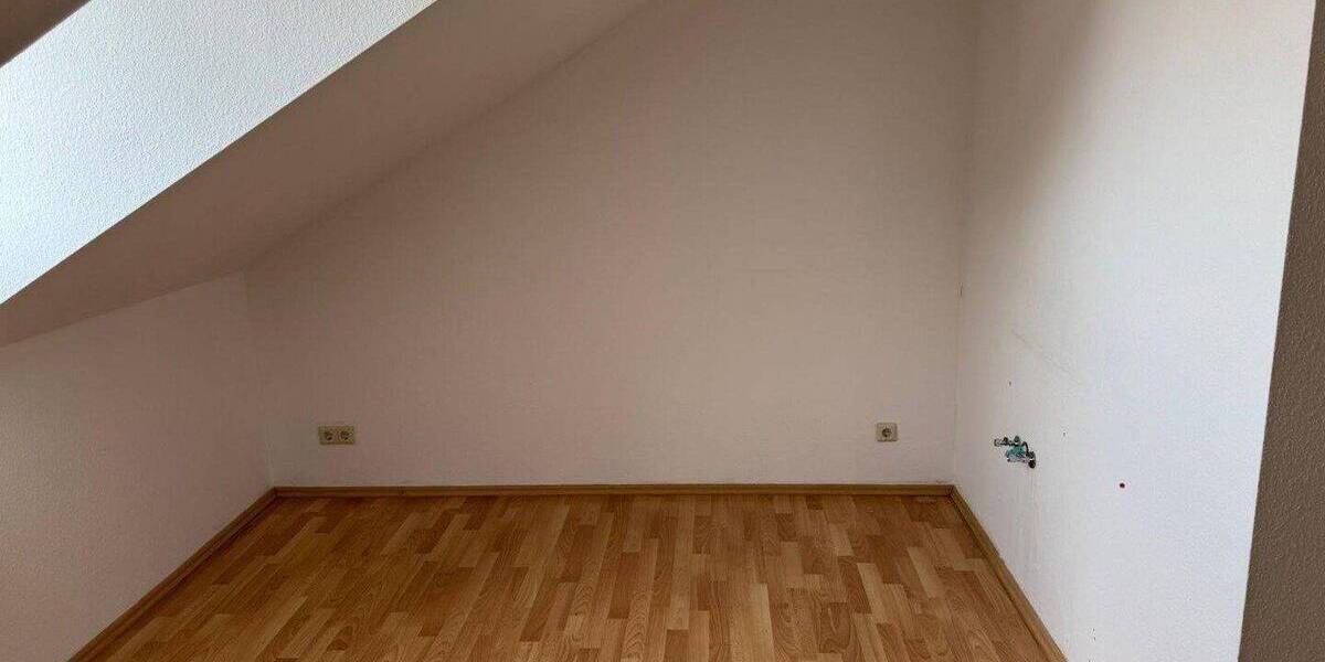 Etagenwohnung Salzgitter Thiede - 3 Zimmer, 120 m&sup2;, 700&euro; | Angebot:26929404