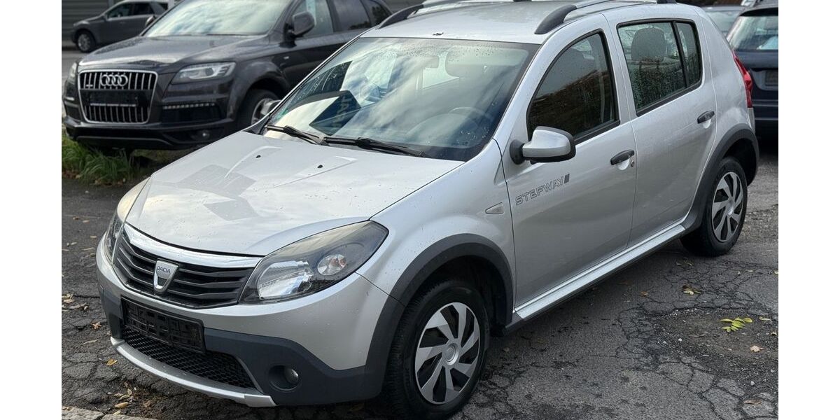 Dacia Sandero 89.900 km 3.550 &euro; Salzgitter 38229