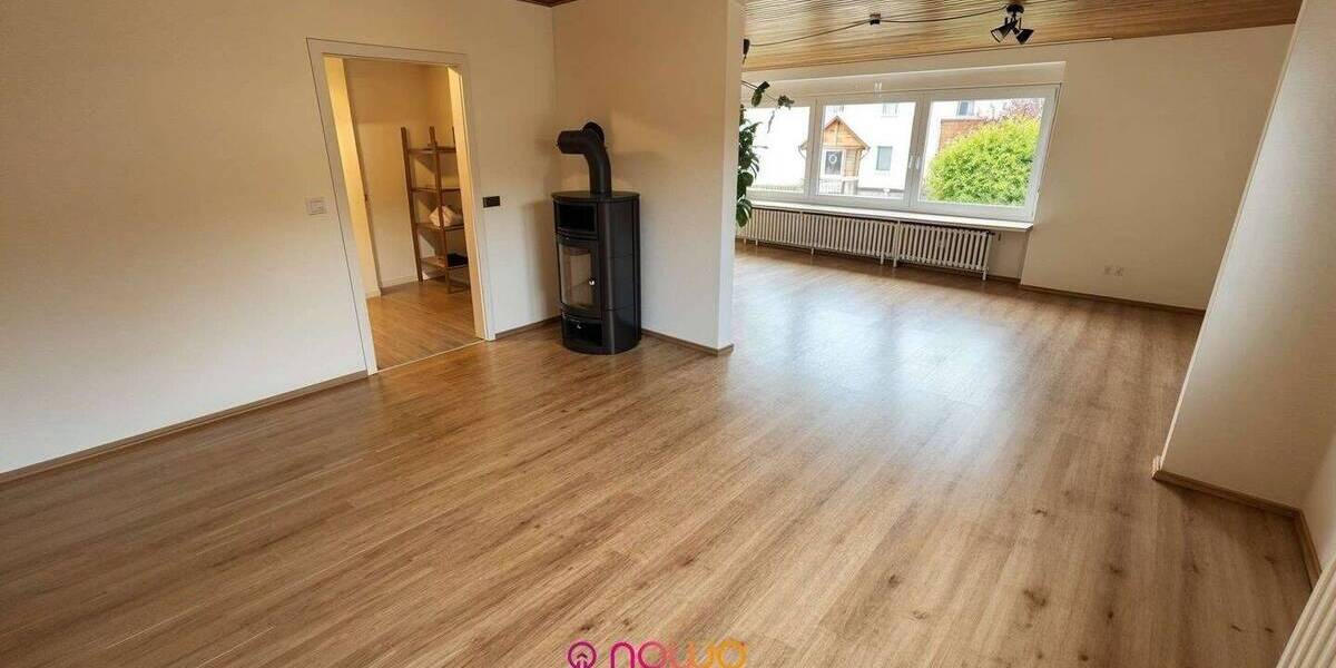 Charmante Doppelhaushälfte mit großem Garten, Kaminofen und Platz für die ganze Familie 5 zimmer