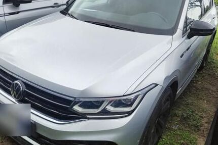 VW Tiguan 64.451 km 28.990 &euro; Braunschweig 38122