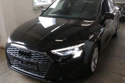 Audi A3 124.025 km 15.990 &euro; Braunschweig 38122
