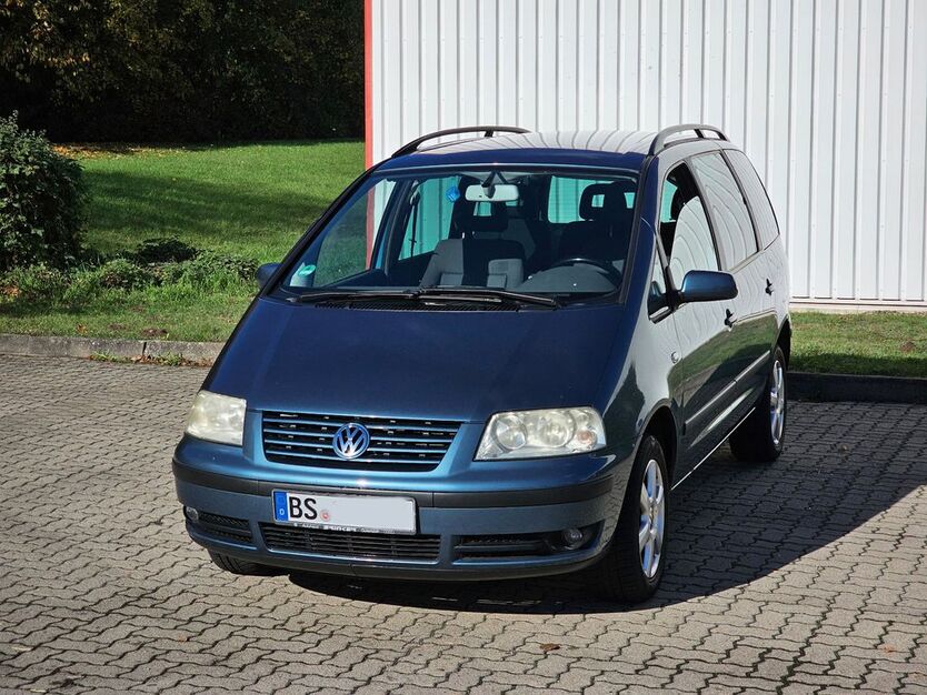 VW Sharan 261.000 km 2.500 € Braunschweig 38120