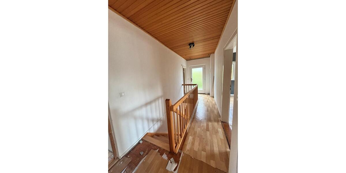 Einfamilienhaus Gifhorn - 8 Zimmer, 156 m&sup2;, 240.000&euro; | Angebot:25976893