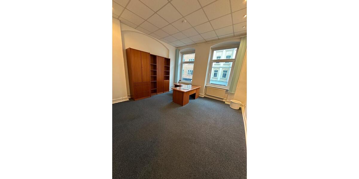 Etagenwohnung Braunschweig - 5 Zimmer, 129 m&sup2;, 1.330&euro; | Angebot:25963585