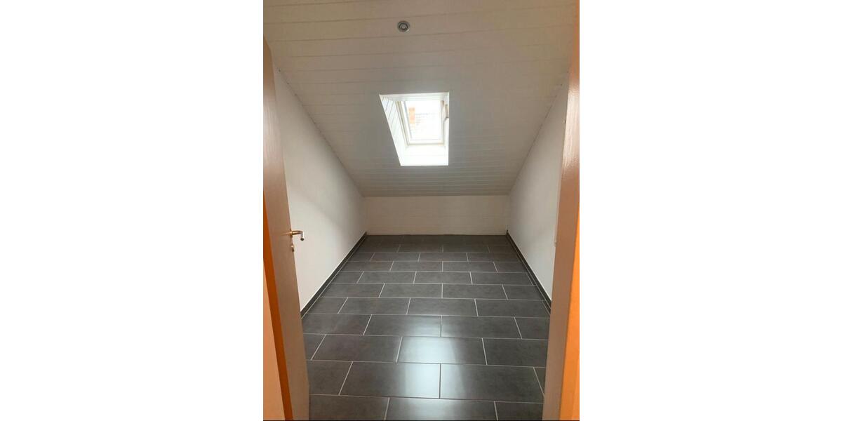 Dachgeschoßwohnung Edemissen - 3 Zimmer, 50 m&sup2;, 550&euro; | Angebot:26334822