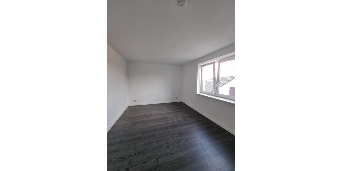 Etagenwohnung Wolfsburg Ehmen - 2 Zimmer, 90 m&sup2;, 700&euro; | Angebot:26662505