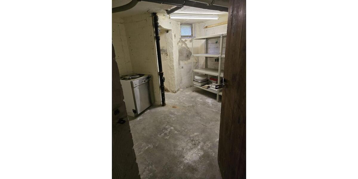 Erdgeschoßwohnung Wolfenbüttel - 4 Zimmer, 94 m&sup2;, 1.000&euro; | Angebot:25438434