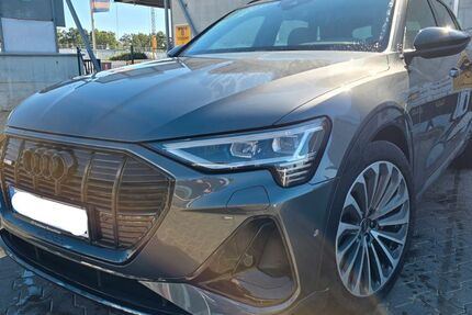 Audi e-tron 45.000 km 32.900 &euro; Braunschweig 38126