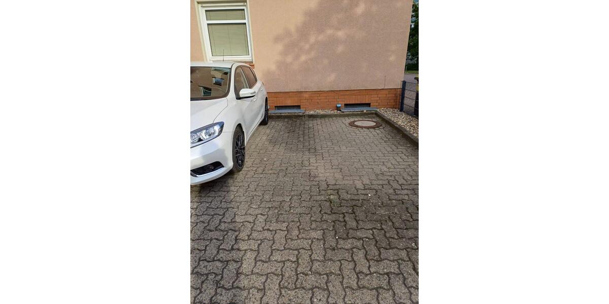 Parkplatz, direkt am Bahnhof -ideal für Pendler zimmer