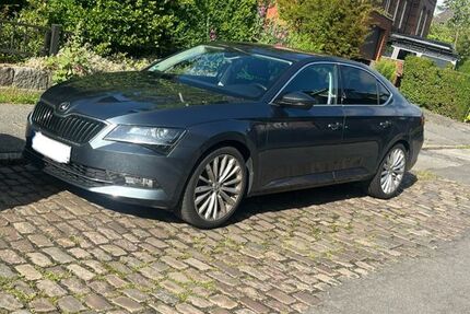 Skoda Superb 140.000 km 16.999 € Wolfsburg 38448