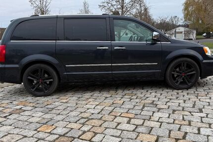 Lancia Voyager 187.000 km 8.799 € Salzgitter 38229