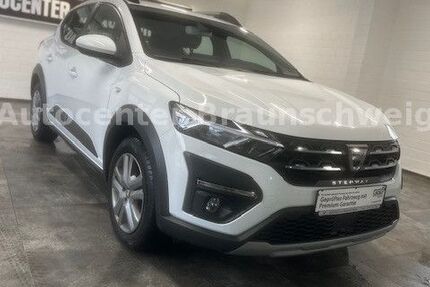 Dacia Sandero 74.200 km 9.990 &euro; Braunschweig 38112