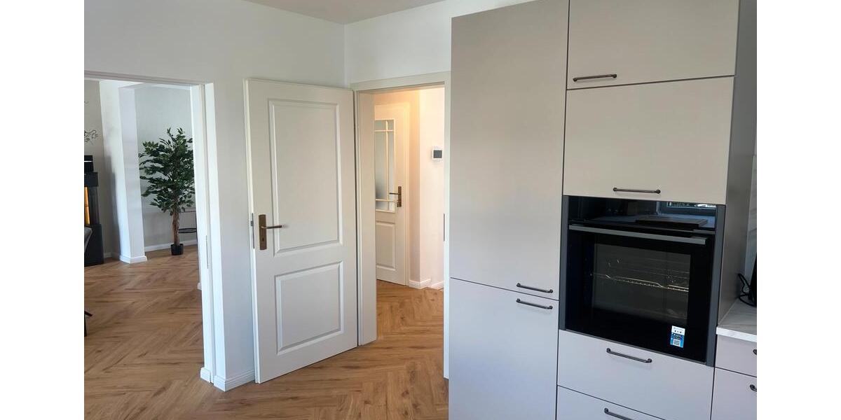 Etagenwohnung Braunschweig Lehndorf-Watenbüttel - 4 Zimmer, 150 m&sup2;, 2.700&euro; | Angebot:25948877